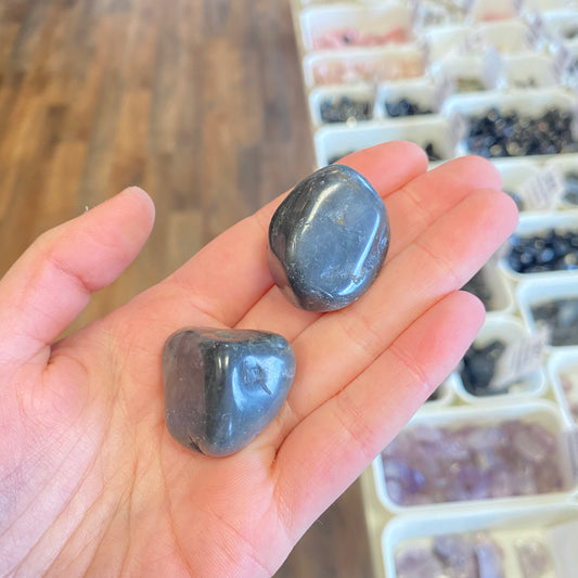 Cats Eye (Dispels Unwanted Energy) Tumbled