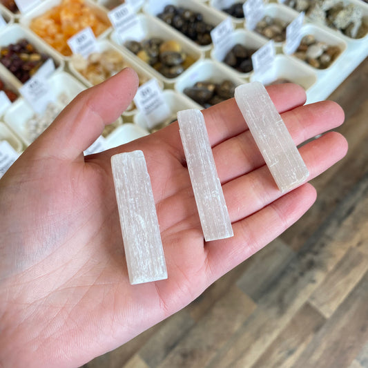 Selenite (Cleansing) Rough 2 inch